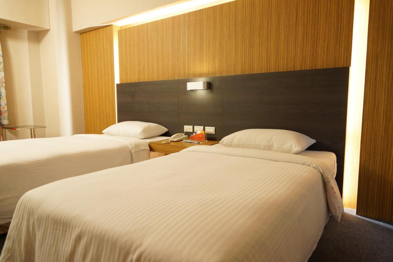 Ying Dai Hotel Tainan Esterno foto