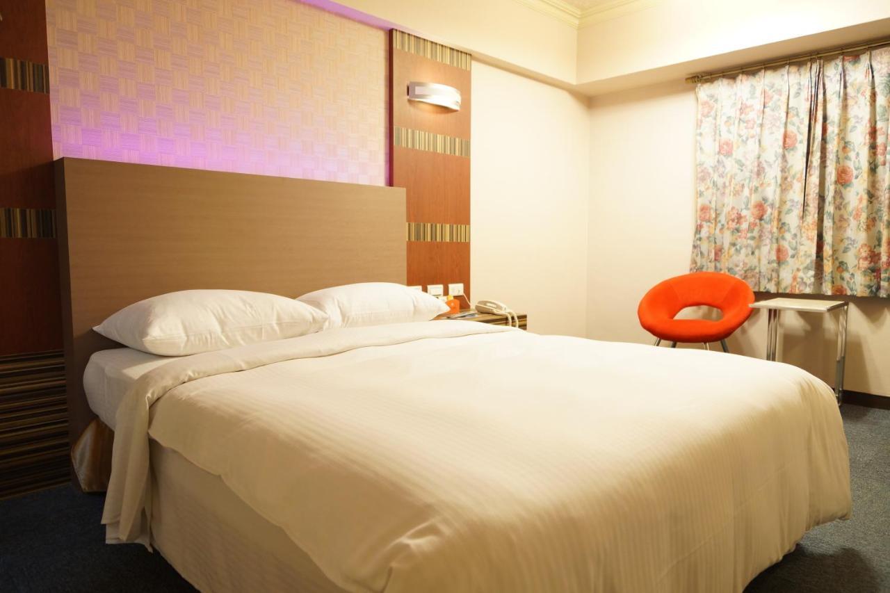 Ying Dai Hotel Tainan Esterno foto